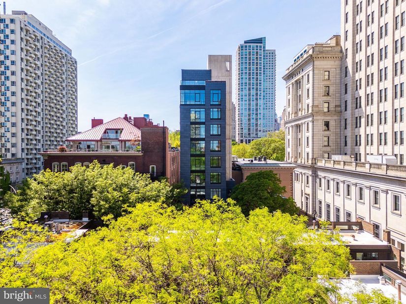 223 S 6TH Street 701, Philadelphia PA 19106