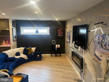 1871 Corcoran Street NE