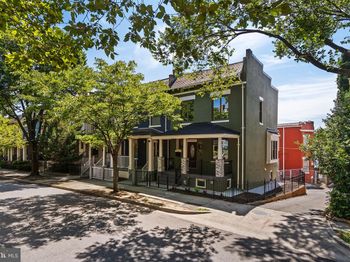 518 Columbia Road NW