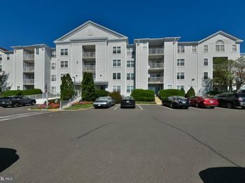 5300 Centennial Station