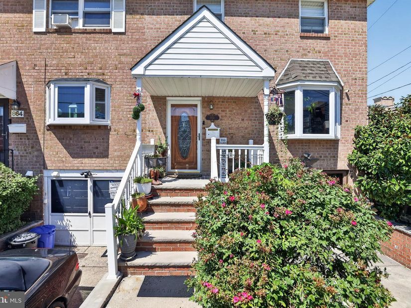 866 N Marshall Street, Philadelphia PA 19123