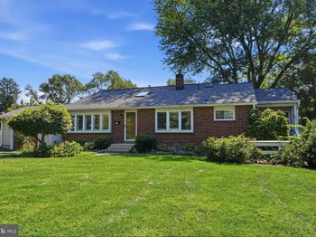 350 Summit Avenue