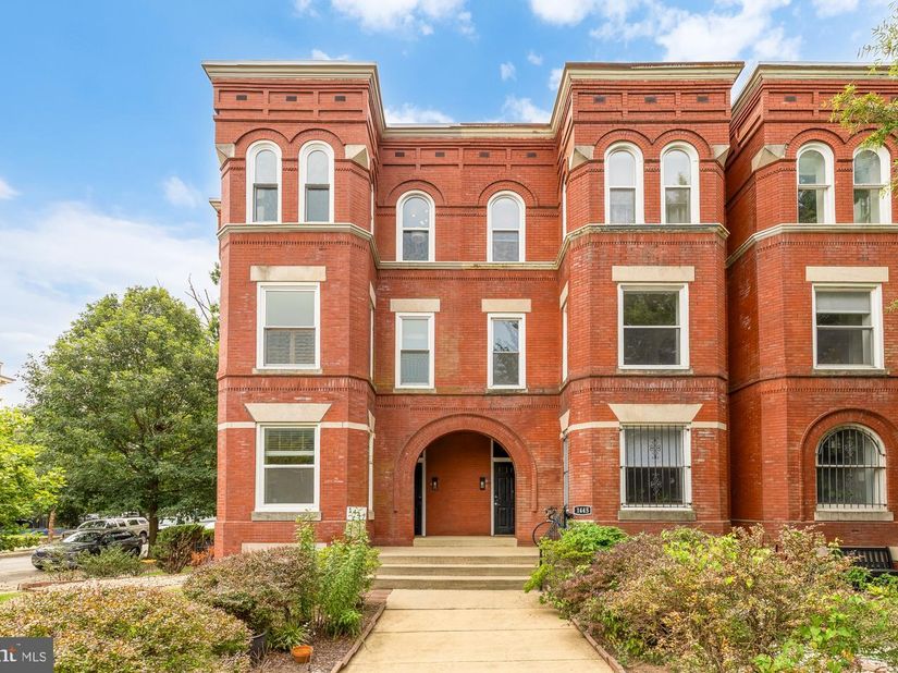 1447 E Capitol Street SE 2, Washington DC 20003