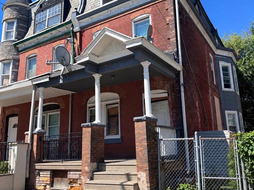6813 Woodland Avenue, Philadelphia PA 19142