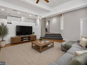244 N 3rd Street
