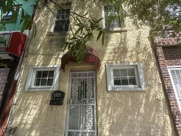 1717 S 7TH Street, Philadelphia PA 19148