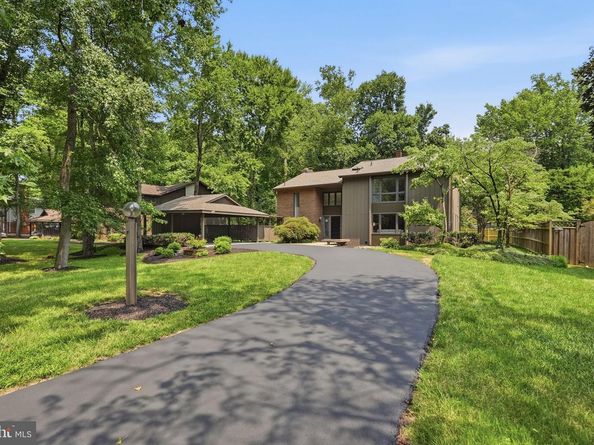 3211 Chichester Lane, Fairfax VA 22031