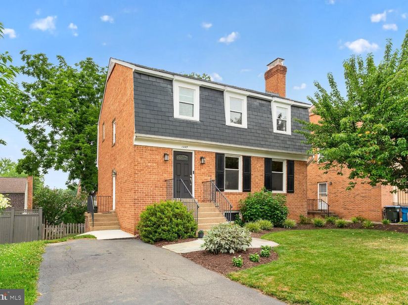 1240 Pine Hill Road, Mclean VA 22101