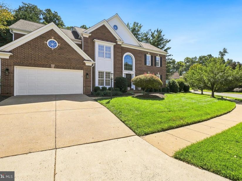 47557 Compton Circle, Sterling VA 20165