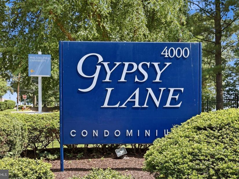 4000 Gypsy Lane 245B2, Philadelphia PA 19129