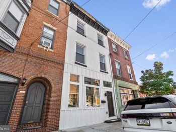 715 N 4TH Street