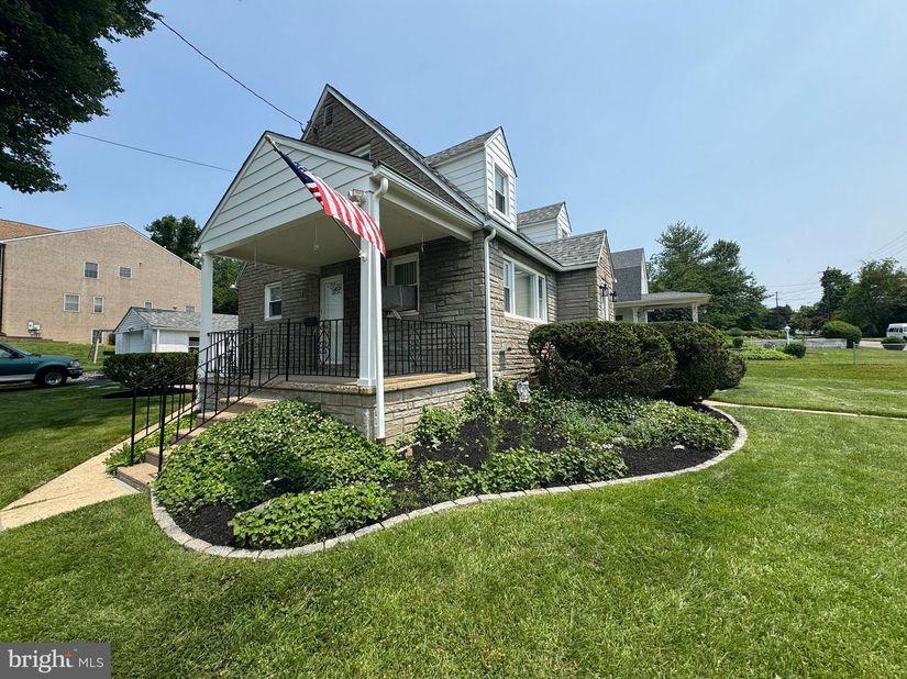 410 Paoli Avenue, Philadelphia PA 19128