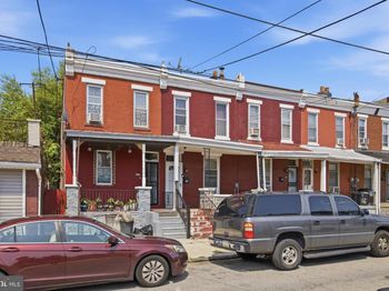 512 N Gross Street