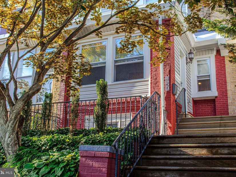 4929 Sansom Street, Philadelphia PA 19139