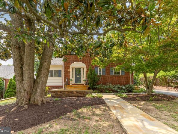 2712 S June Street, Arlington VA 22202