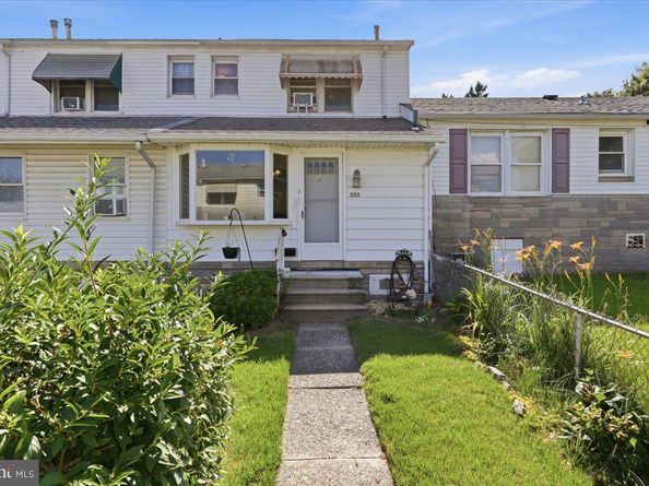 355 Hibbs Ave, Glenolden PA 19036