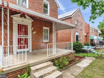 344 Oneida Street NE