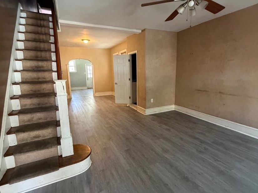 2519 S 11TH Street, Philadelphia PA 19148