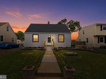 25 N Martin Lane
