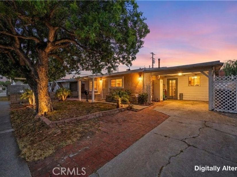 12017 208th, Lakewood CA 90715