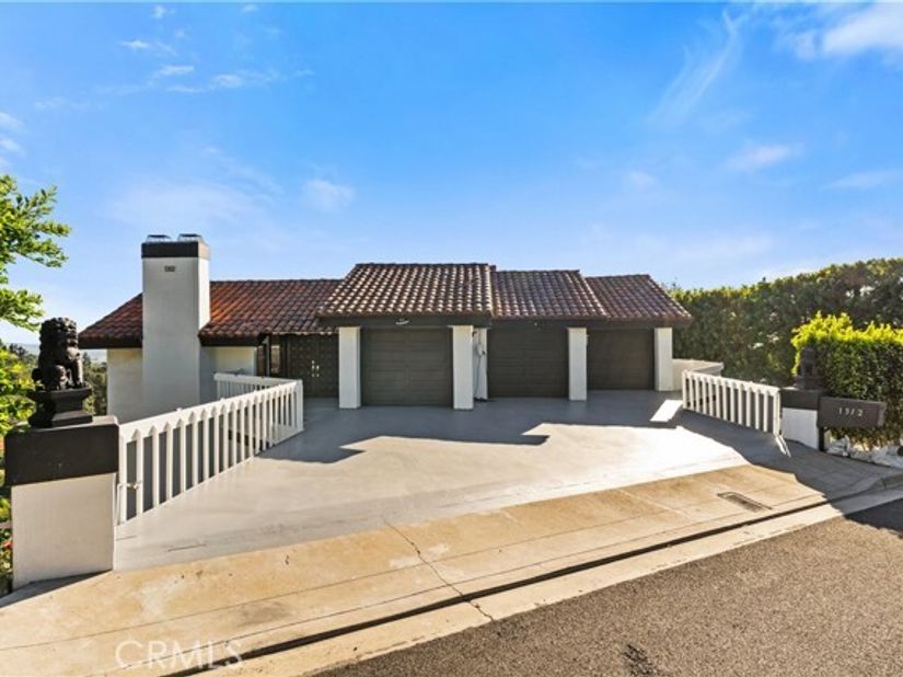 1312 Peacock Hill, Tustin CA 92705