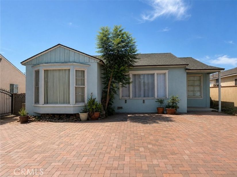 8811 Sparton, Arleta (los Angeles) CA 91331