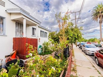 707 E 65th