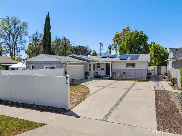 8353 Chimineas, Northridge (los Angeles) CA 91325