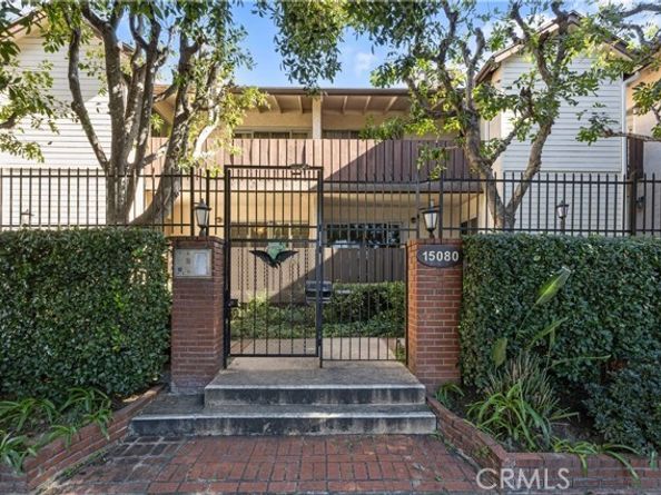 15080 Victory 205, Van Nuys (los Angeles) CA 91411