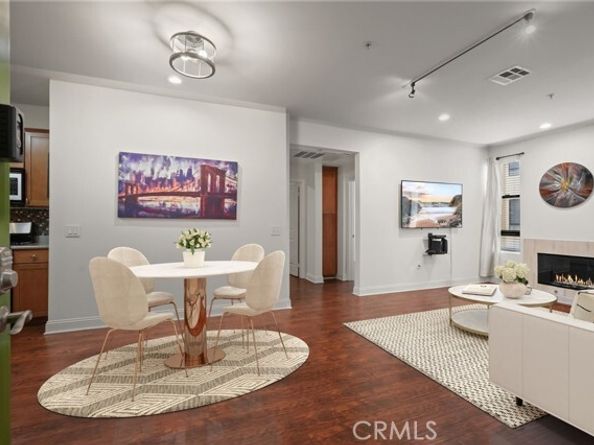 6938 Laurel Canyon 204, North Hollywood (los Angeles) CA 91605