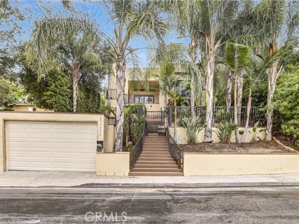 22202 Avenue San Luis, Woodland Hills (los Angeles) CA 91364