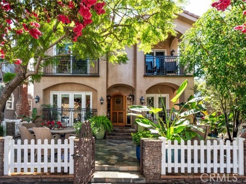 132 Park, Long Beach CA 90803