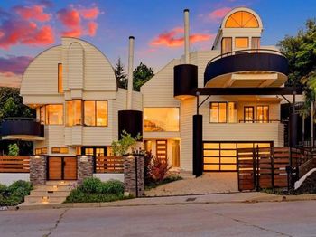 6105 Avenida Chamnez