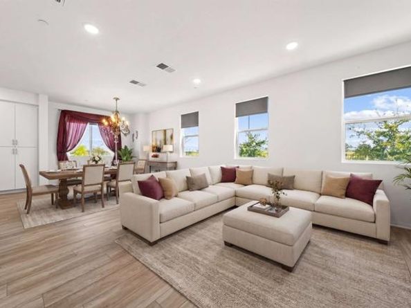 5284 Beachfront Cove 245, San Diego CA 92154