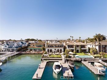 2116 E Balboa Boulevard
