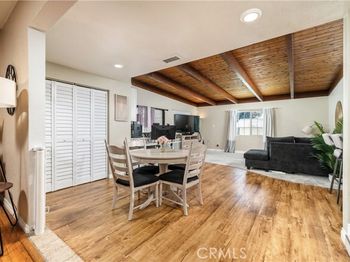 5595 Hawthorne