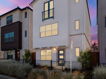 2814 Chattleton Lane