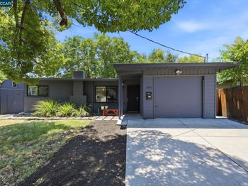 2082 Overhill Rd