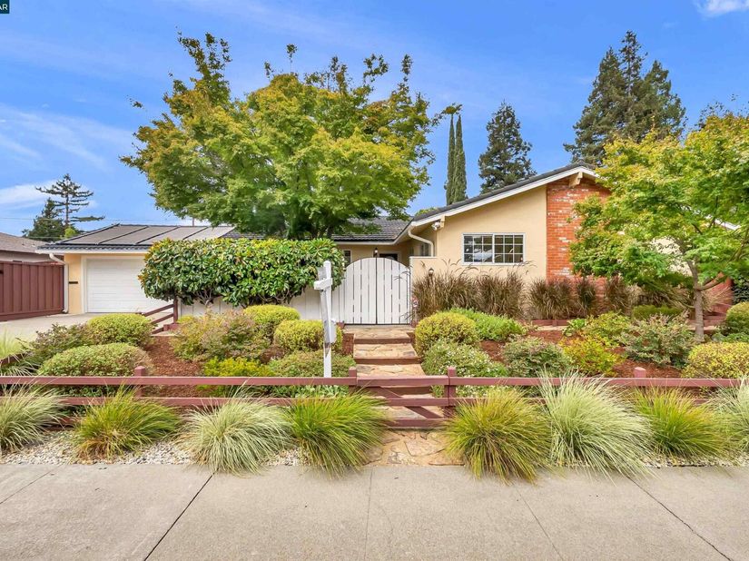 2330 Gill Port Ln, Walnut Creek CA 94598