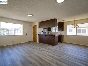 34848 Starling  Drive