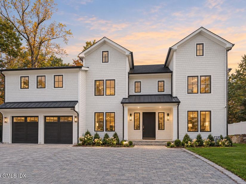 8 Hickory Drive, Greenwich CT 06831