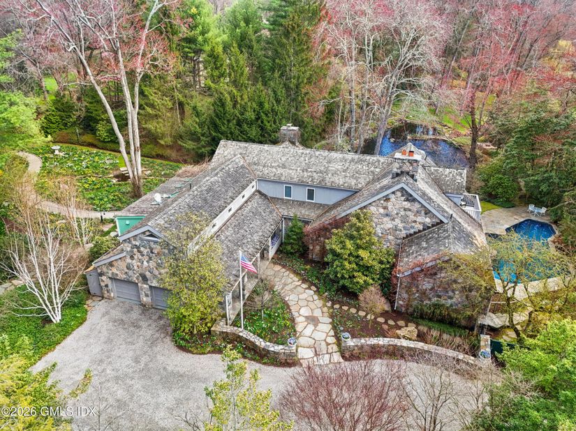 135 & 129 Zaccheus Mead Lane, Greenwich CT 06831