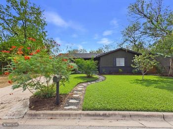 4907 Manchester CIR