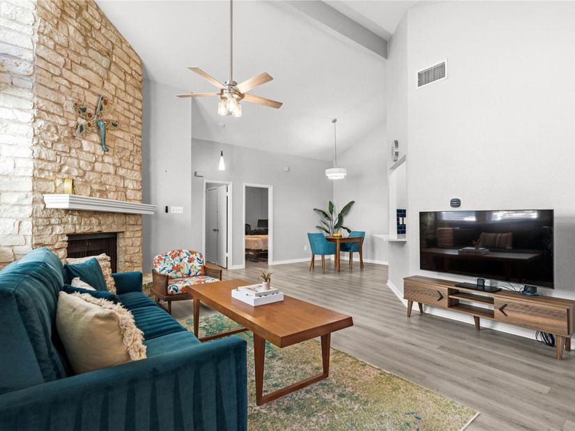 6501 Brush Country RD 137, Austin TX 78749