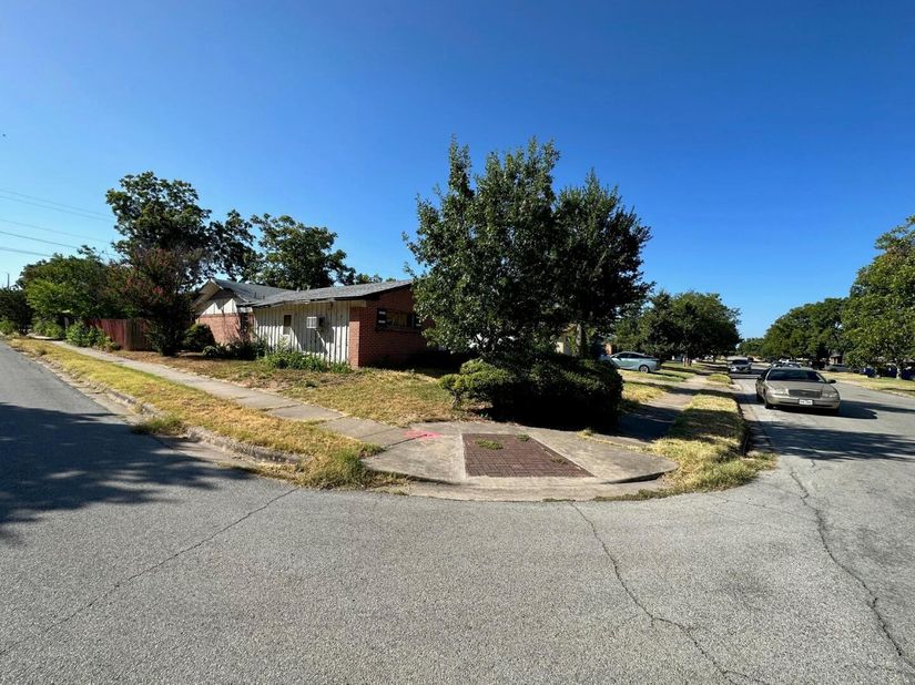 8311 Briarwood LN, Austin TX 78757