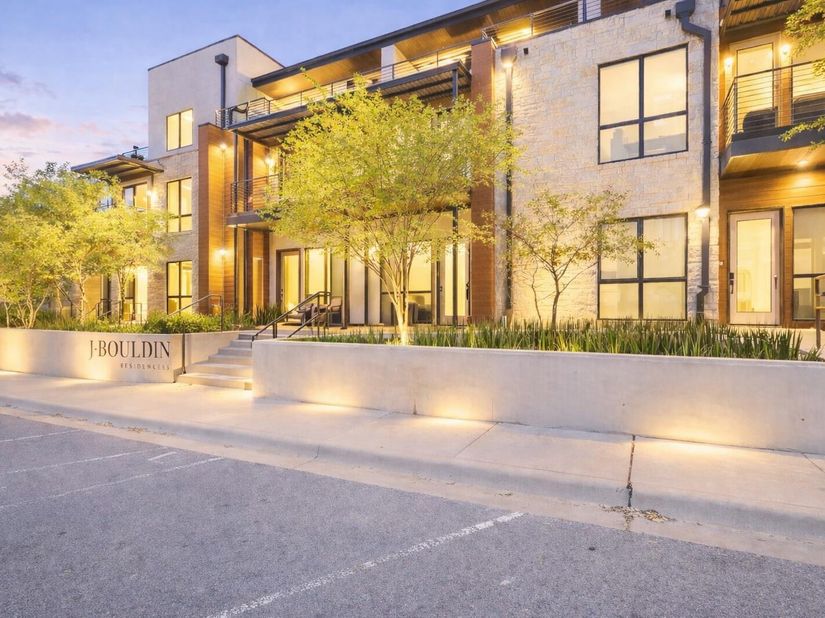 2003 Wilson ST 3, Austin TX 78704