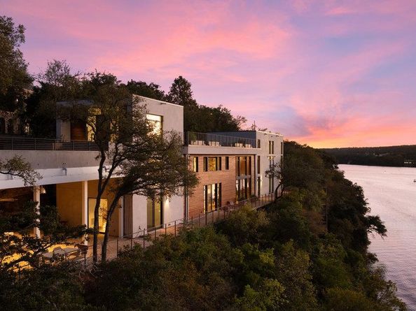 2200 Scenic DR, Austin TX 78703