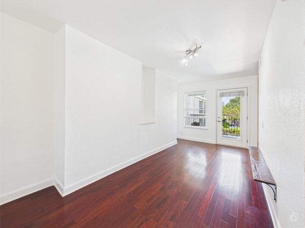 2020 S Congress Ave 1209, Austin TX 78704