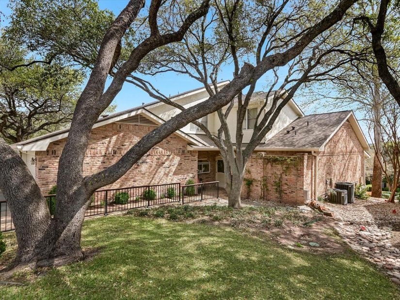 3907C Belmont Park DR, Austin TX 78746