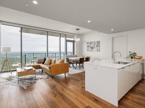 44 East Ave 4305, Austin TX 78701